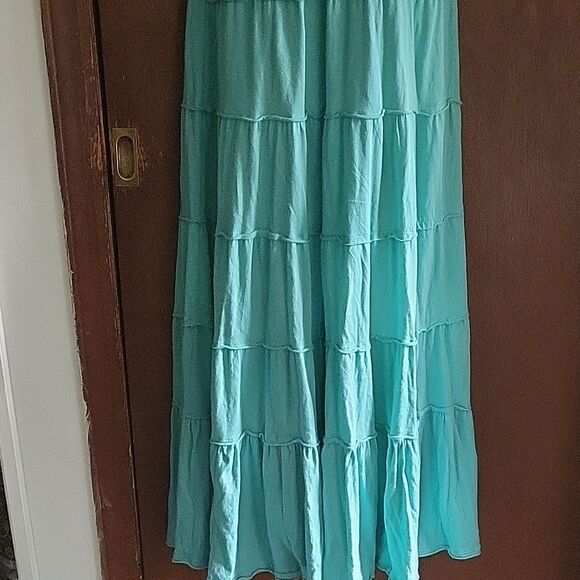 Embellished Cut Out Maxi Dress - Picture 5 of 7